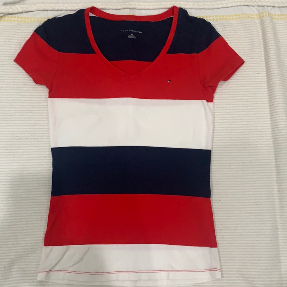 Tommy Hilfiger t shirt